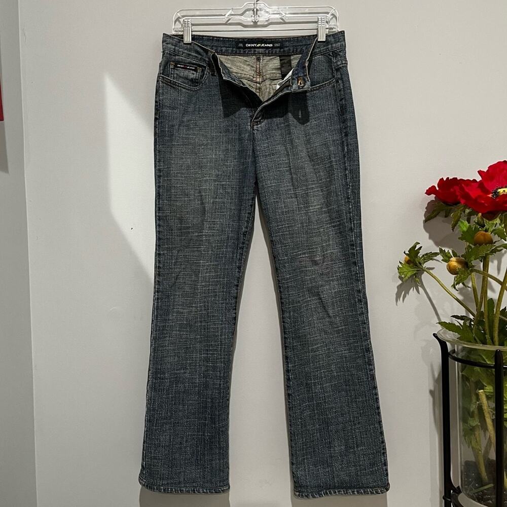 NEW DKNY Vintage Distressed Mid Rise Straight Leg Bootcut Medium Dark Denim Jean
